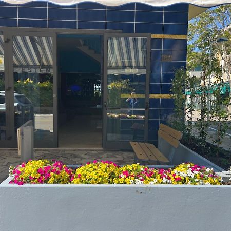 Hotel Estense Rimini Dış mekan fotoğraf