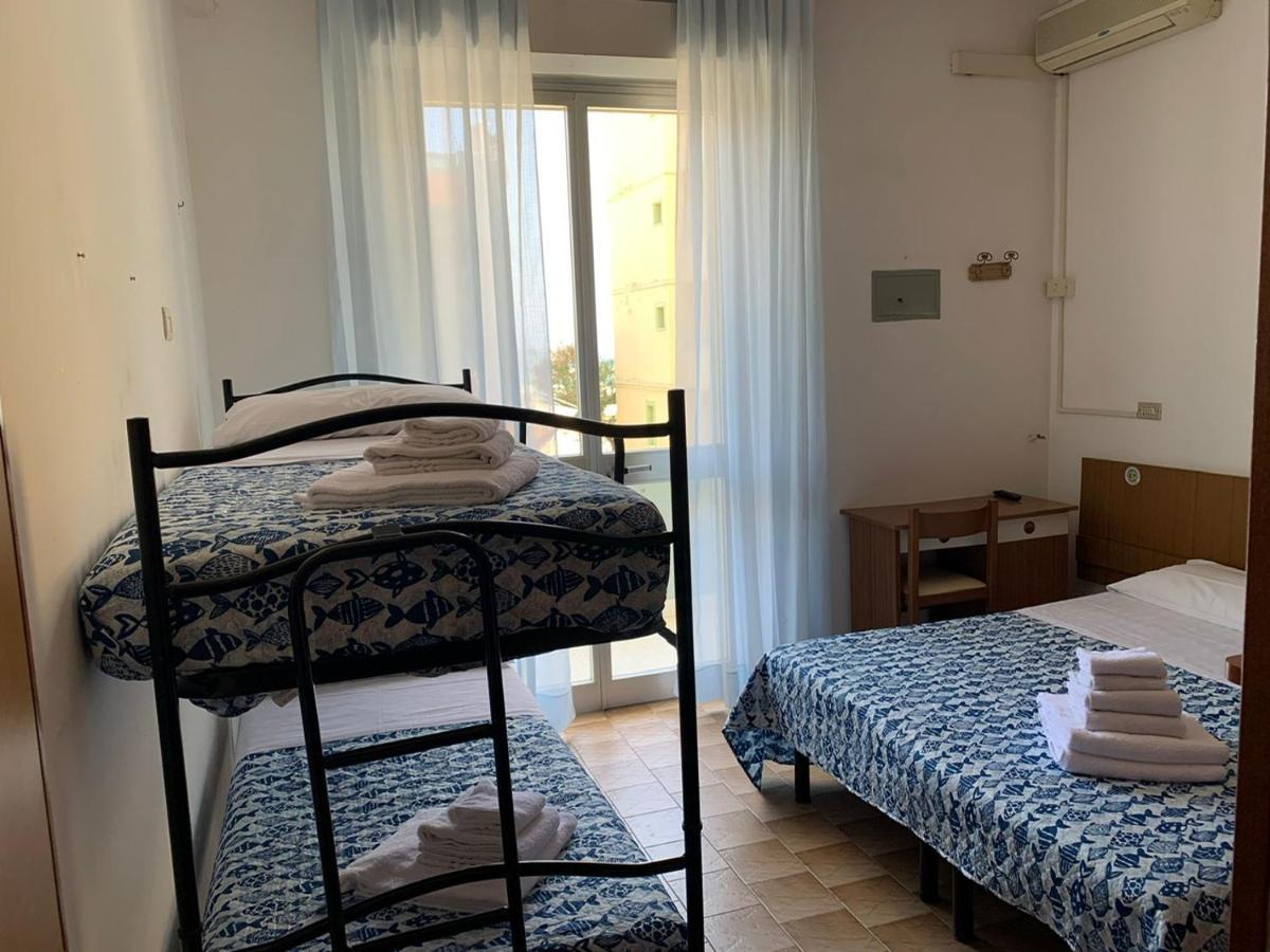 Hotel Estense Rimini Dış mekan fotoğraf