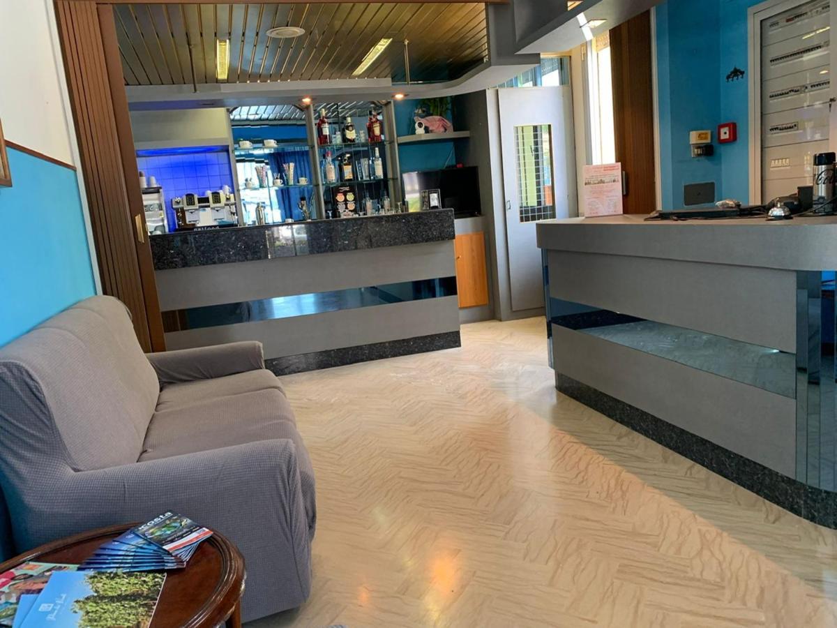Hotel Estense Rimini Dış mekan fotoğraf