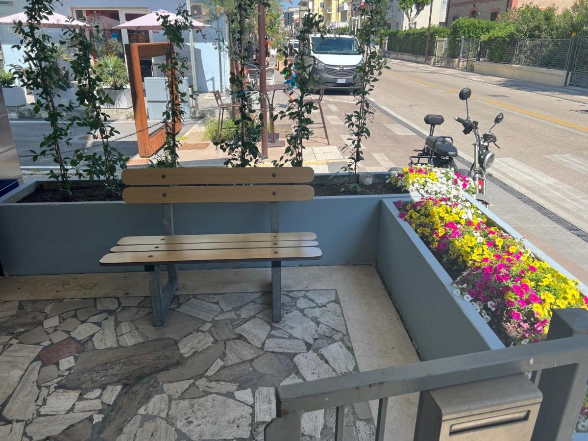 Hotel Estense Rimini Dış mekan fotoğraf
