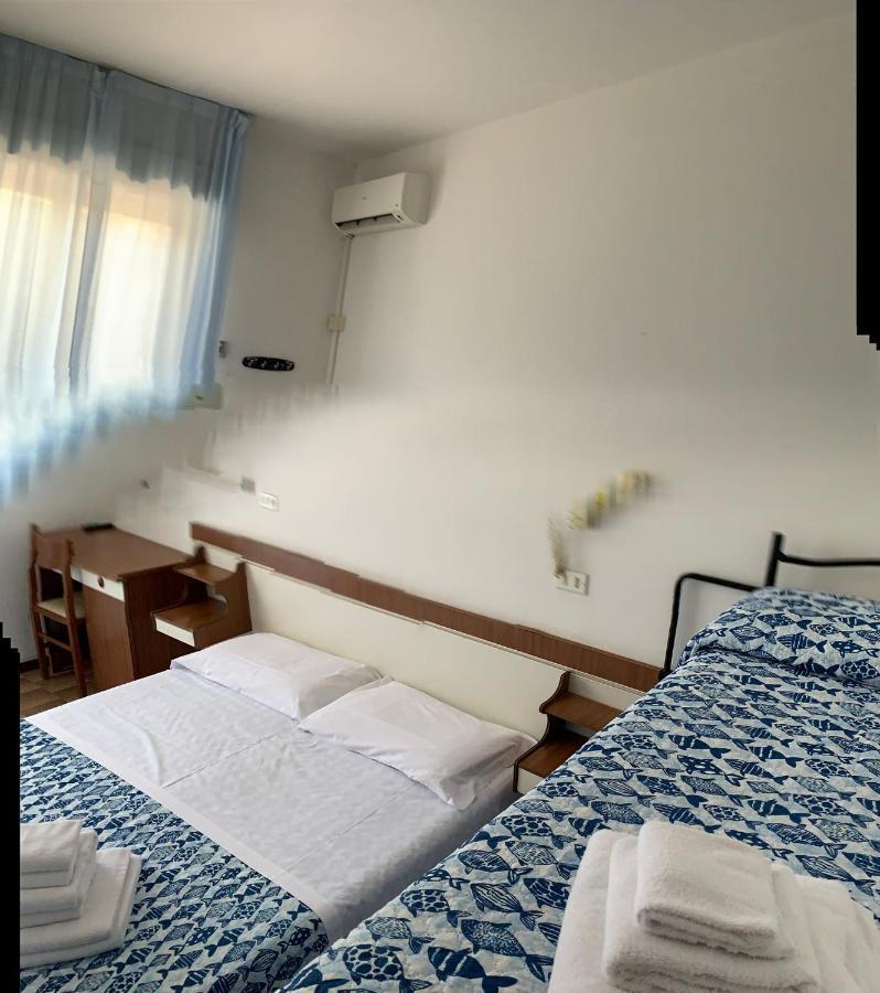 Hotel Estense Rimini Dış mekan fotoğraf