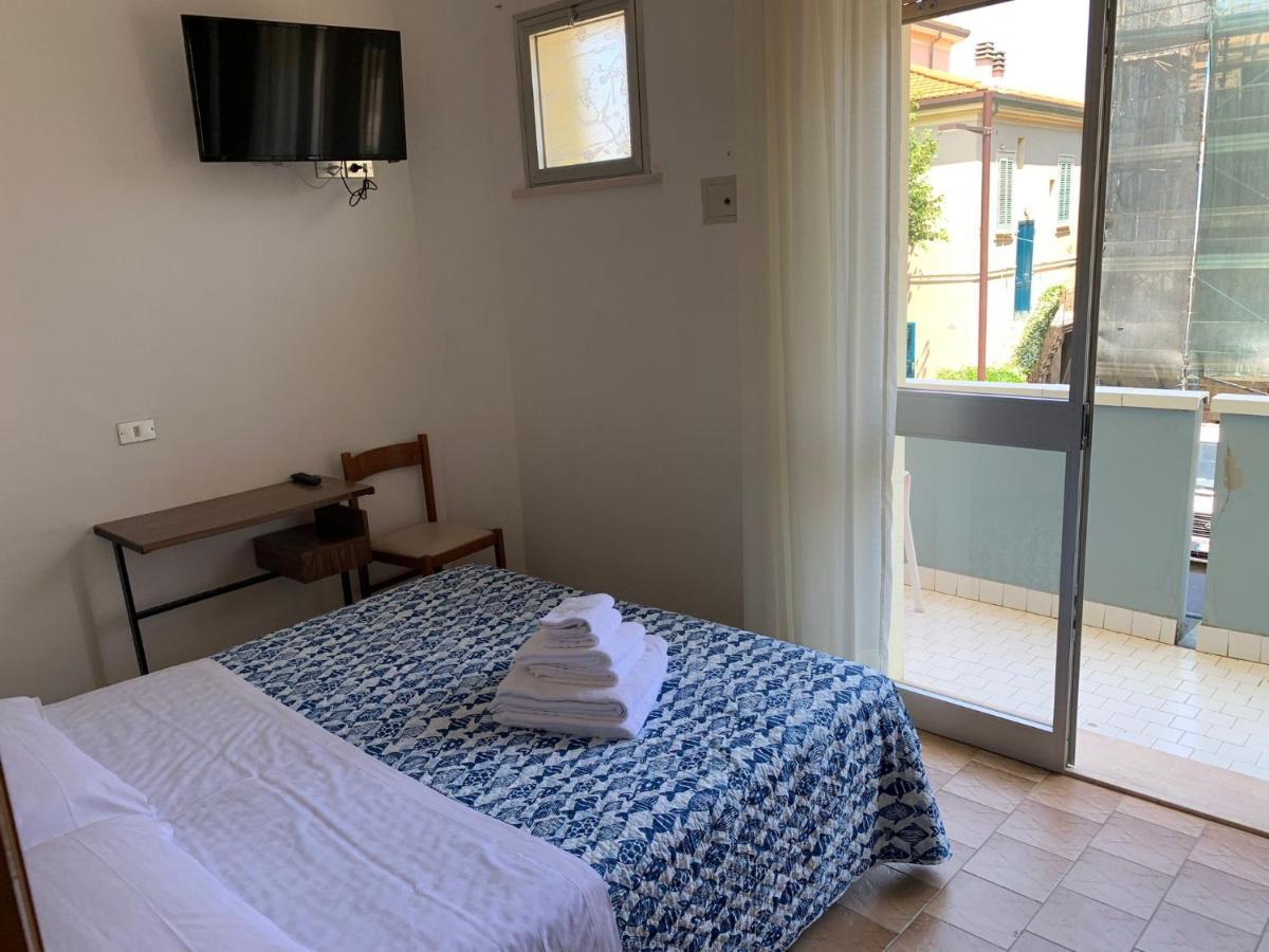 Hotel Estense Rimini Dış mekan fotoğraf